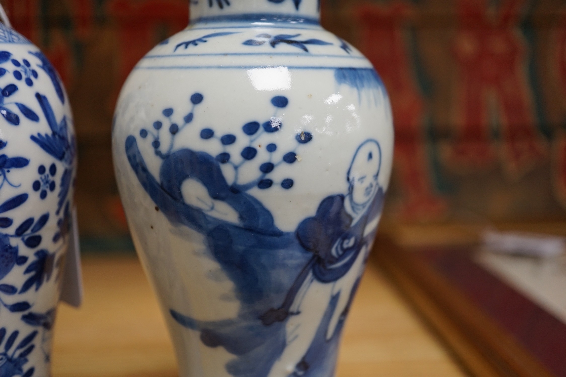 Two 19th century Chinese blue and white small vases, tallest 18cm